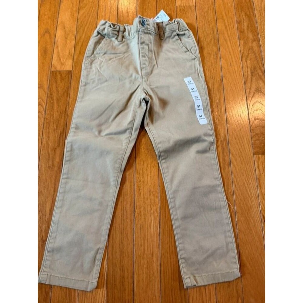 New The Children’s Place Boys 5T Khaki Chino Pants